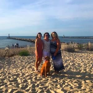 Meet your Posher, Danielle